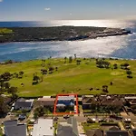 Beachside Seaview House With Private Pool