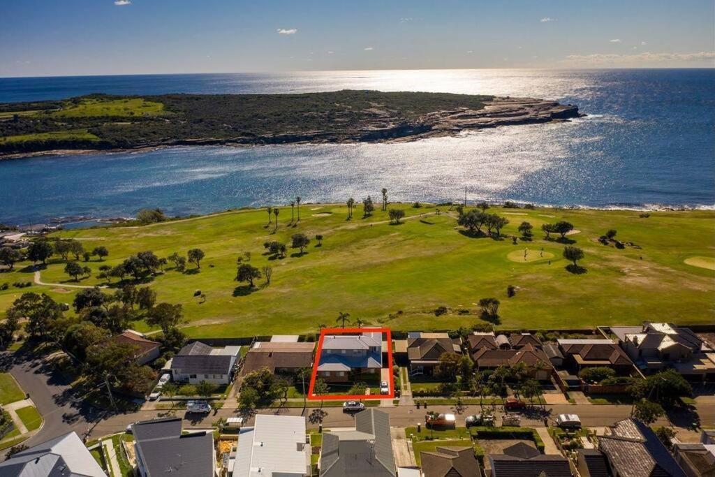 Holiday home Beachside Seaview House With Private Pool *