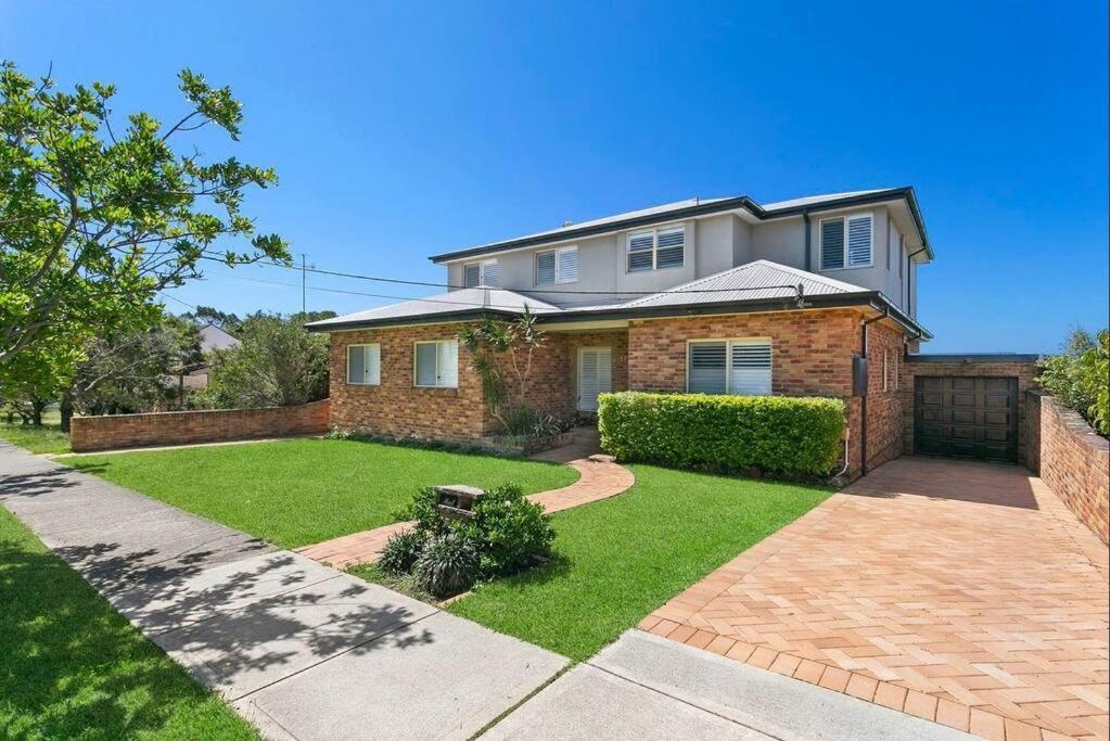 Holiday home Beachside Seaview House With Private Pool *