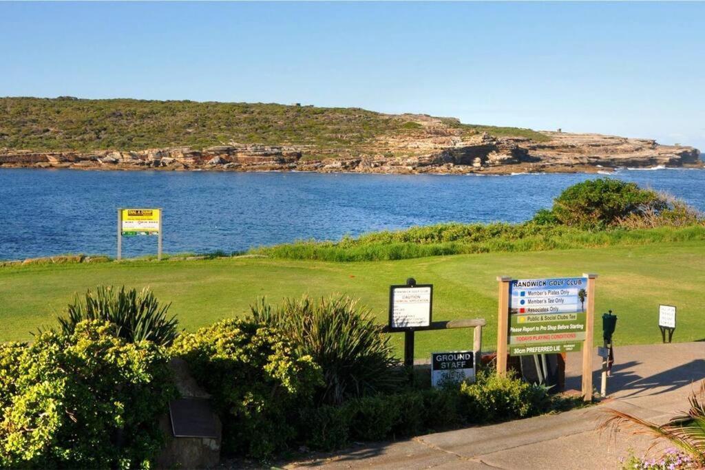 Beachside Seaview House With Private Pool Holiday home Sydney