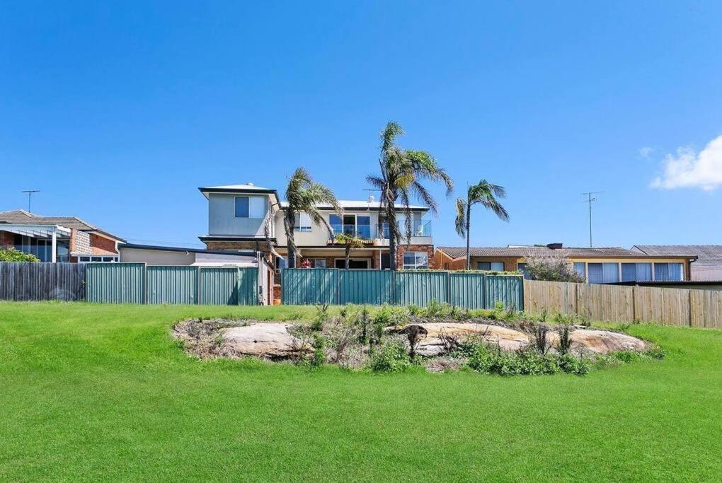 Holiday home Beachside Seaview House With Private Pool *